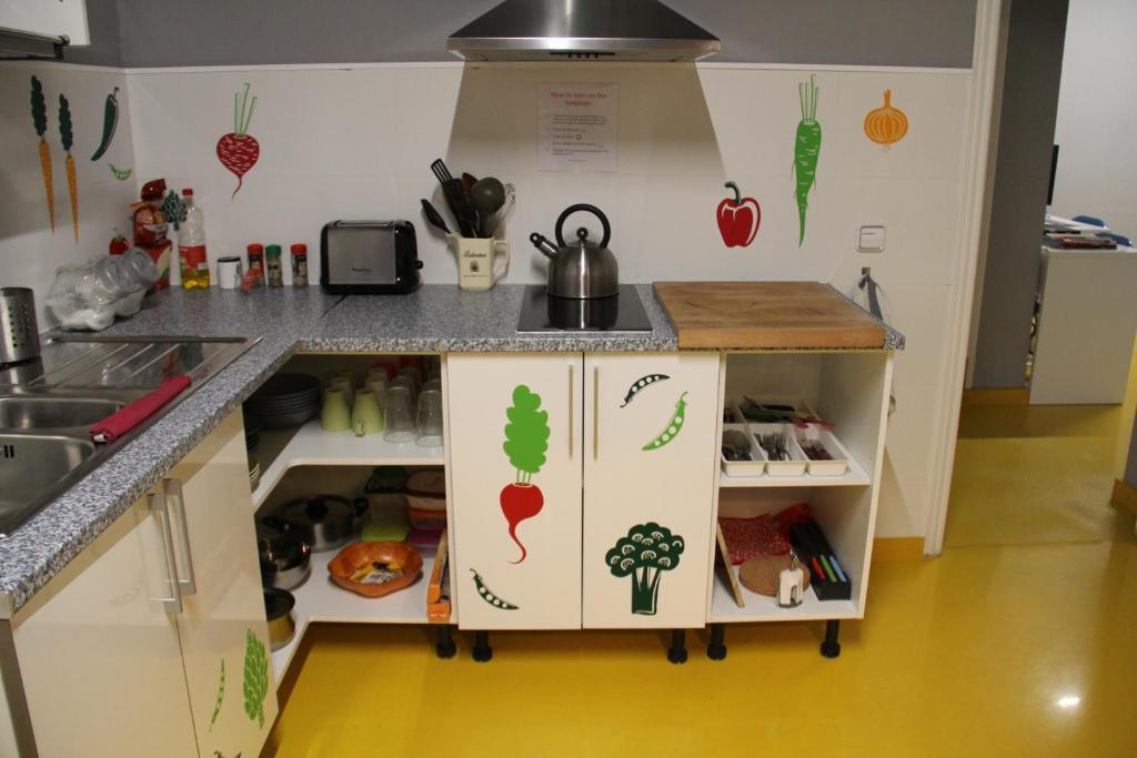 Sleep Green - Certified Eco Youth Hostel Barcellona Esterno foto