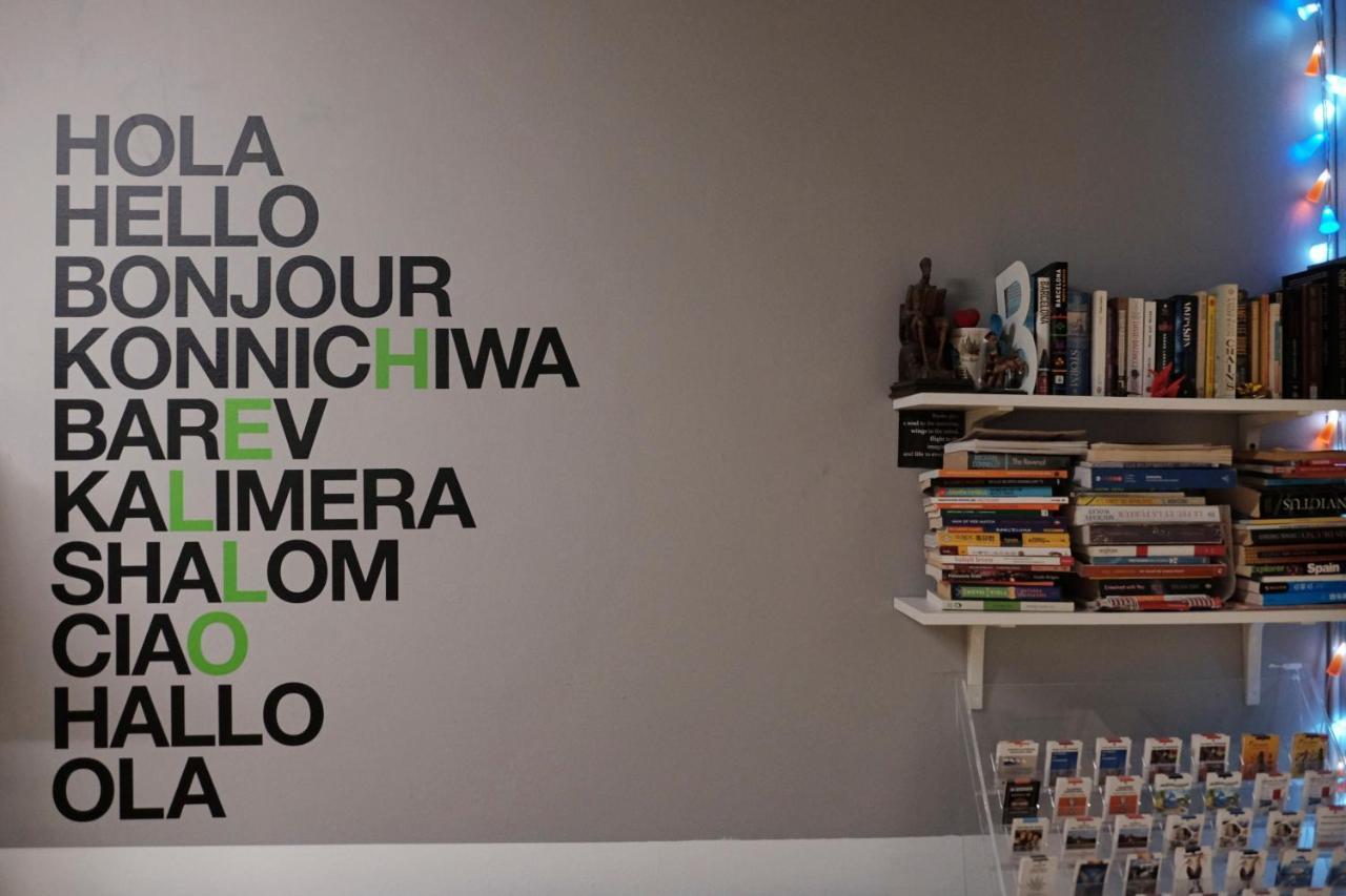 Sleep Green - Certified Eco Youth Hostel Barcellona Esterno foto