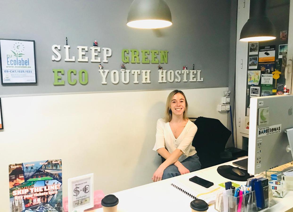 Sleep Green - Certified Eco Youth Hostel Barcellona Esterno foto